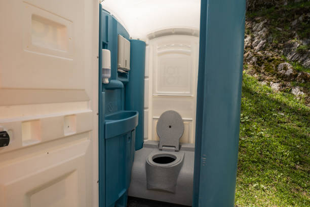 Portable Toilet Options We Offer in Glenview, IL